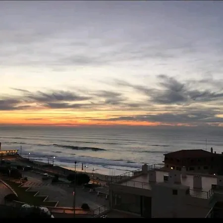 T1 Areia Branca Apartment